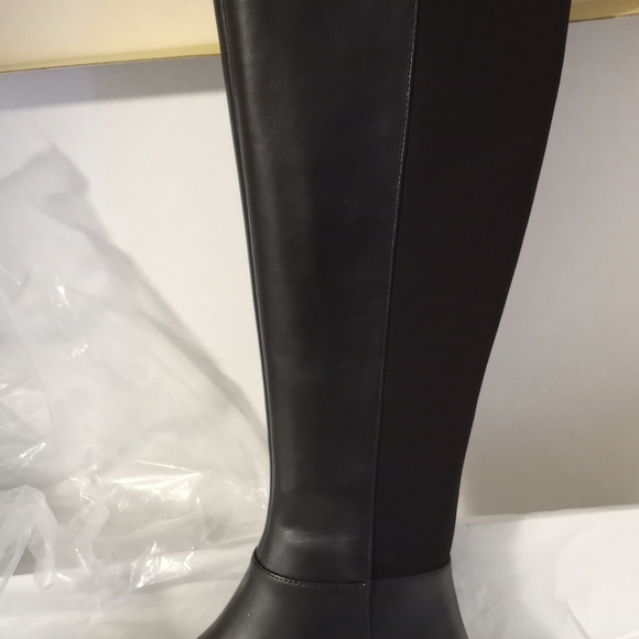 Boots - Picture 5 of 6